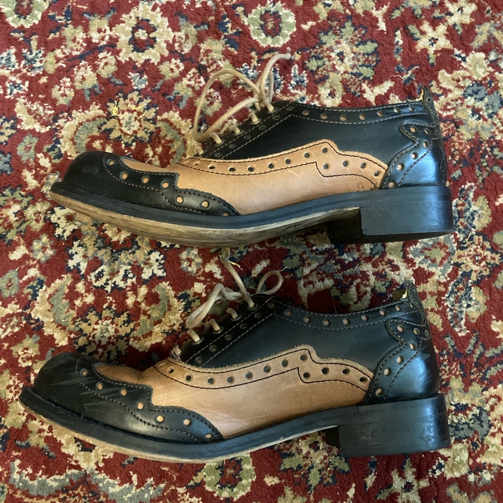 John Fluevog Black and Tan Leather Loafers - Picture 5 of 9